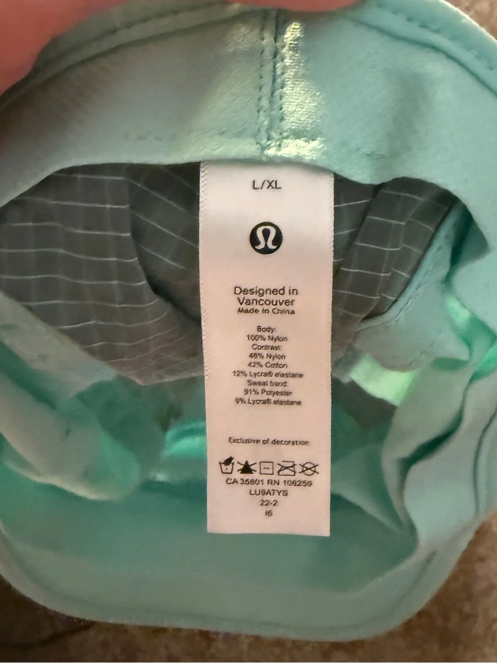 Lululemon hat - Picture 3 of 4
